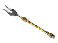 Серебряная  вилка для лимона с тонкой витой ручкой и позолотой